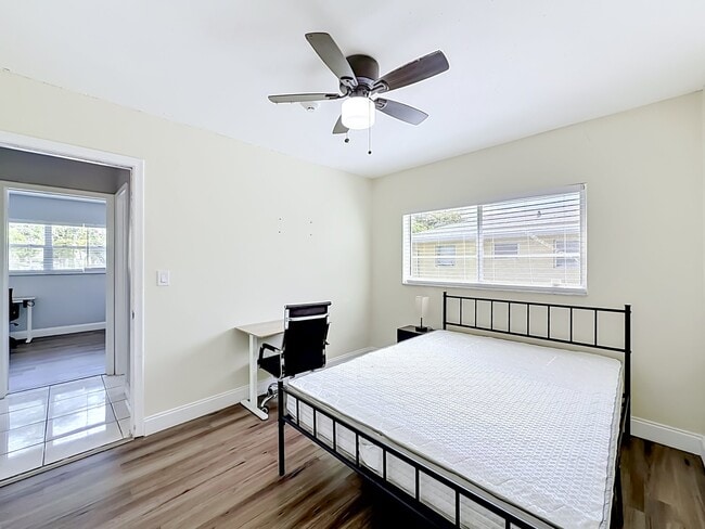 Photo - 7460 NW 16th St