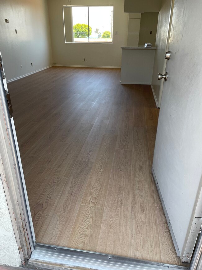 Entrance View - 3155 Rosecrans Ave Apartamentos Unidad #21