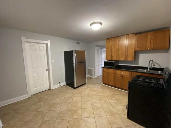 Photo - 2 bedroom in Chicago IL 60618 Unit 1