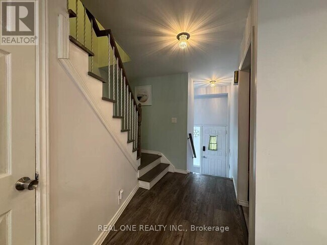 Photo - 400 Mississauga Vly Blvd