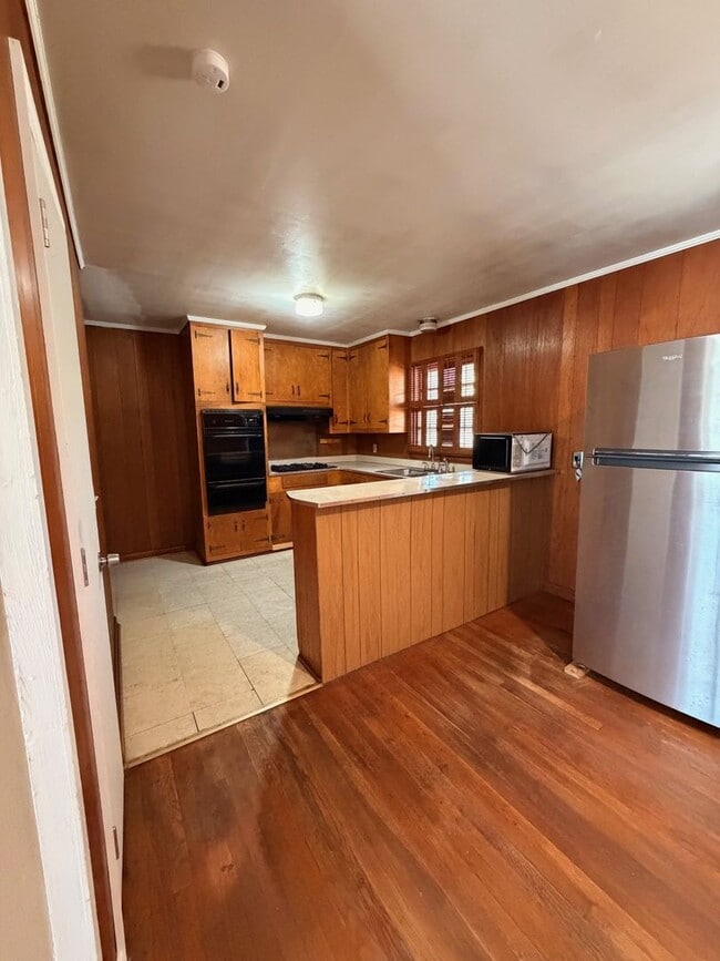 Photo - Fenced in Yard!