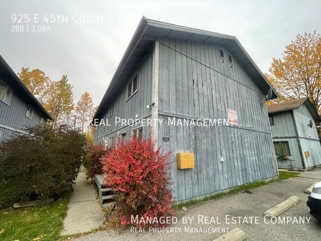 Photo - 925 E 45th Ct Unit 4