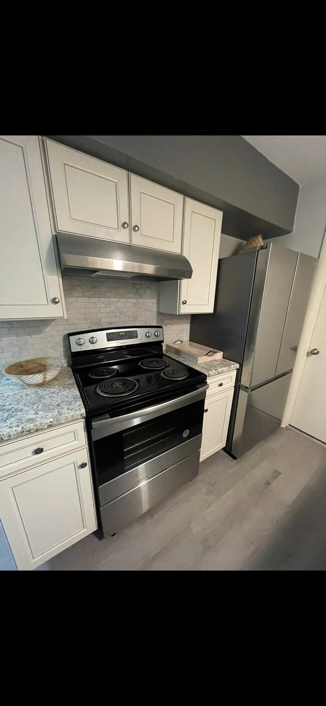 Photo - 8605 S 32nd Ter