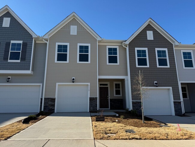 New Construction 3 Bed | 2.5 Bath Townhome... - New Construction 3 Bed | 2.5 Bath Townhome...