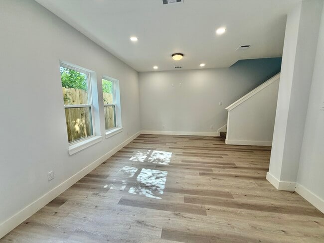 Photo - 3535 Alderfer St Unidad A