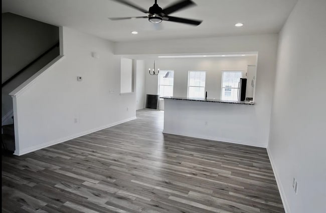 Photo - 1145 Appian Crossing Way