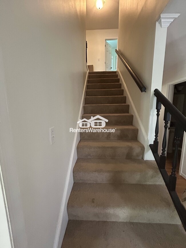 Photo - 2501 Crestwood Cir
