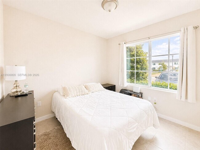 Photo - 1041 NW 5th St