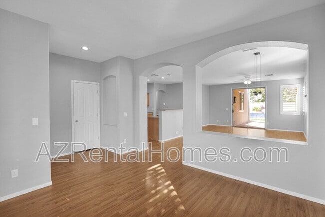 Photo - 2190 E Augusta Ave
