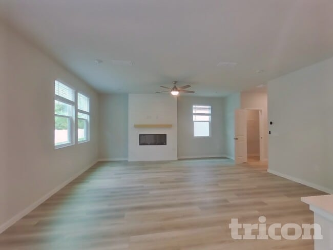 Photo - 14918 Macadamia Ln