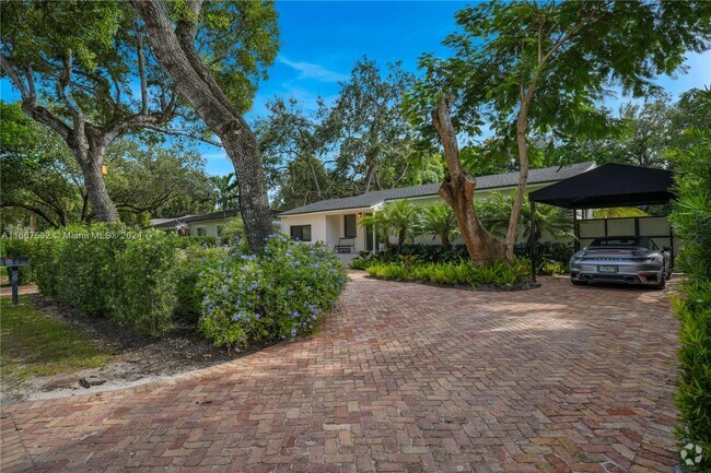 Building Photo - 7521 SW 63rd Ct Rental