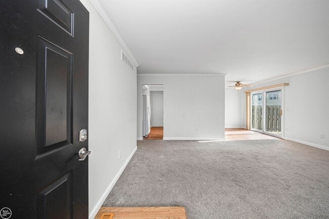 Photo - 24692 N Meadow Dr Unit 9 / 3