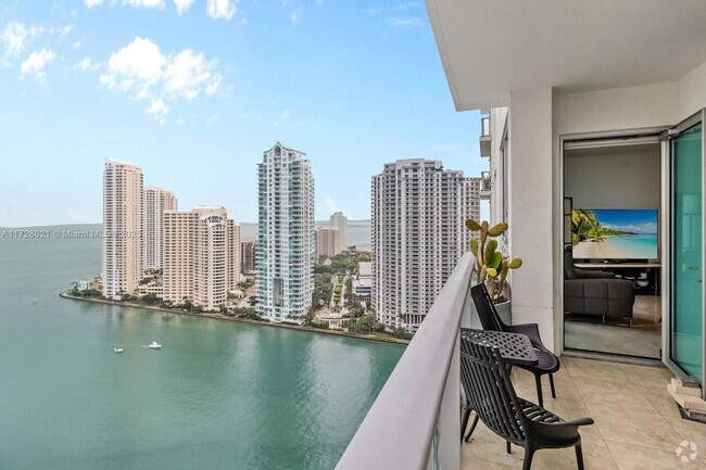 Building Photo - 300 S Biscayne Blvd Unit T2514 Rental