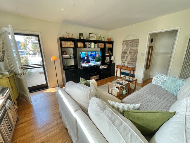 Photo - 1304 Bonnie Brae St
