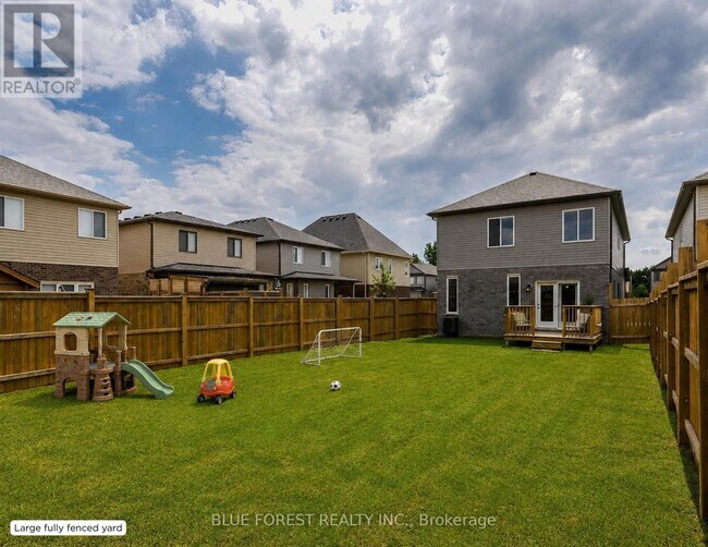 Photo - 4377 Lismer Ln