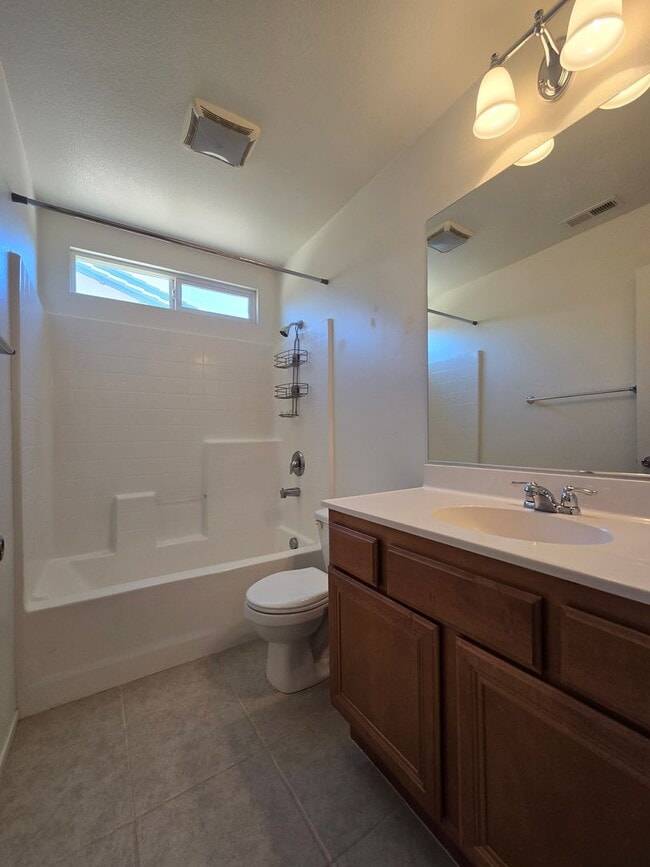 Photo - 4 Bedroom!