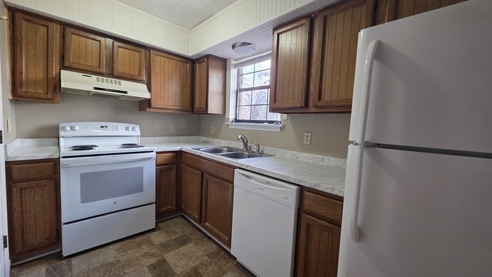 Photo - Renovated townhome in Linden Square.