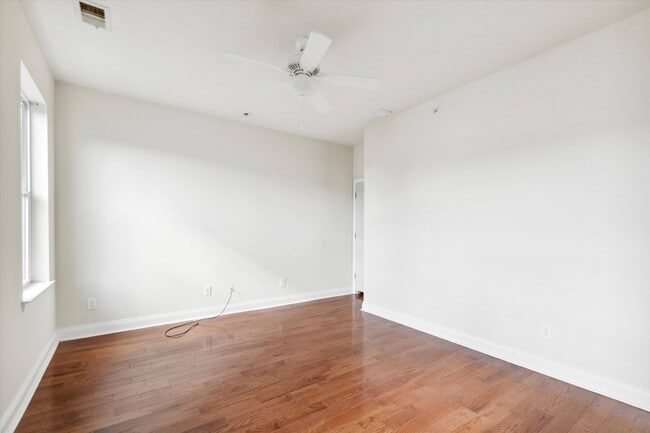 Photo - 1906 N 18th St Unit B