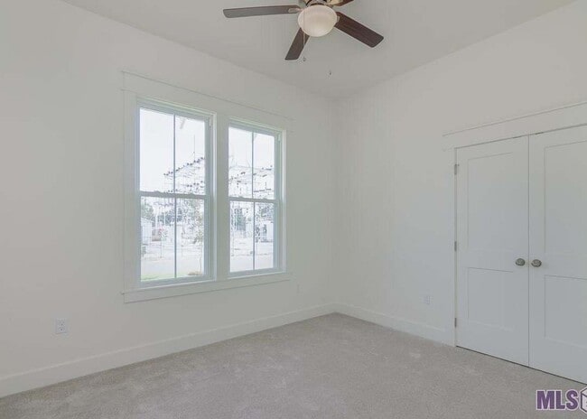 Photo - 634 W Grant St