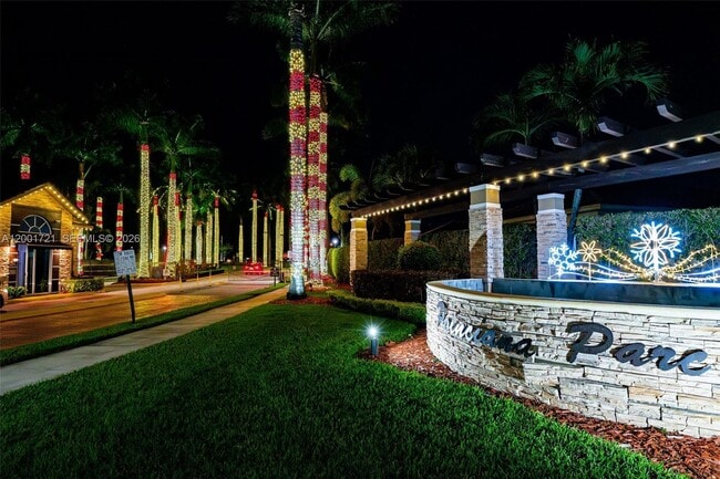 Building Photo - 213 E Forest Oak Cir