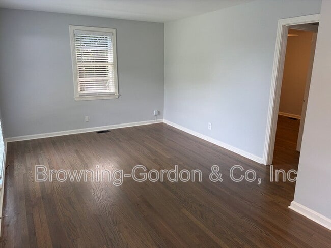 Photo - 538 Fairlane Dr