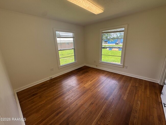 Photo - 206 Guilbeau Rd