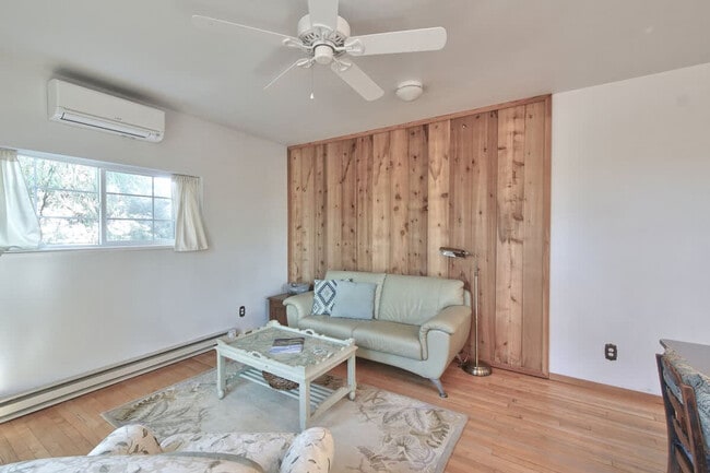 Photo - 925 SW Fleishauer Ln Unidad SI ID1550283P