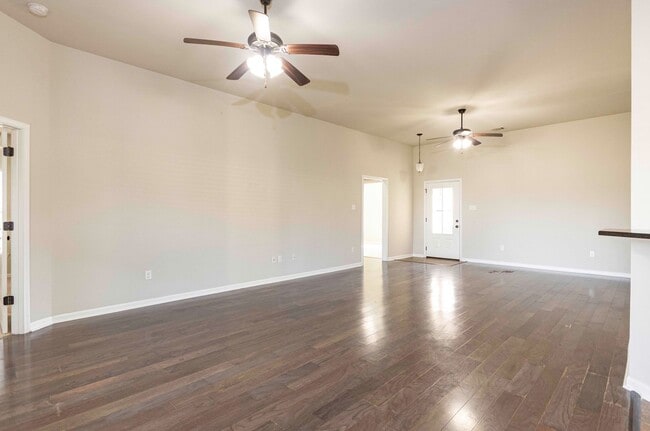 Photo - 132 Timber Edge Dr