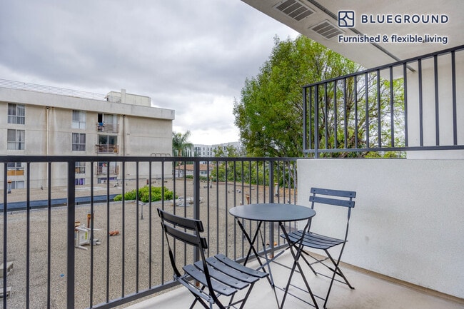 Photo - 1818 N Cherokee Ave Unidad FL3-ID1198