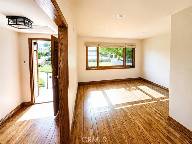 Photo - 4720 Hayman Ave