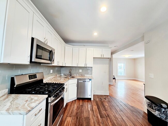 Photo - 24 Mansfield St Unit 2