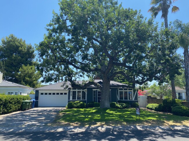 Built in 1940 - 5116 Biloxi Ave House