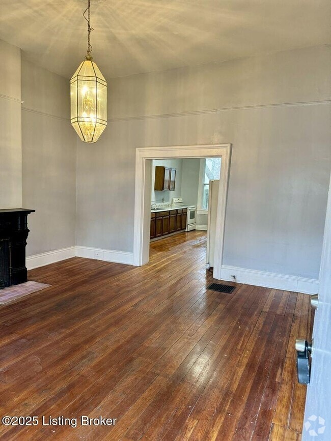 Building Photo - 1236 S Floyd St Rental