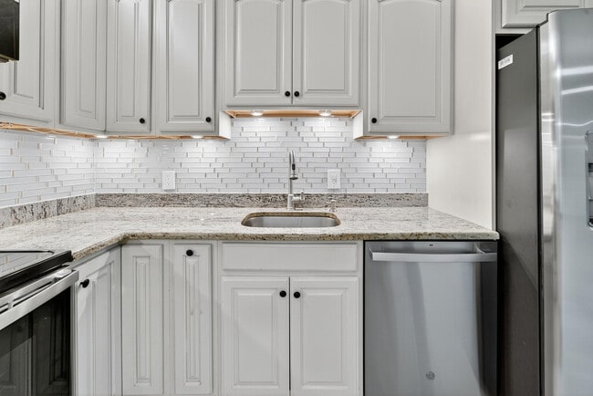 Photo - 1520 15th Ln