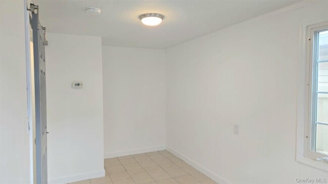 Photo - 137-22 242nd St