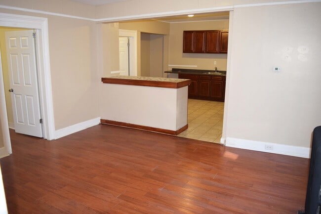 Photo - 171.5 Murray St Unit First Floor