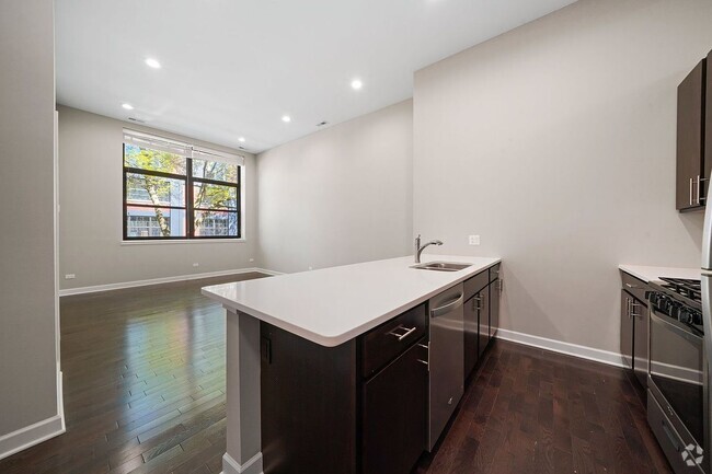 Building Photo - 2200 W Lawrence Ave Unit 206 Rental