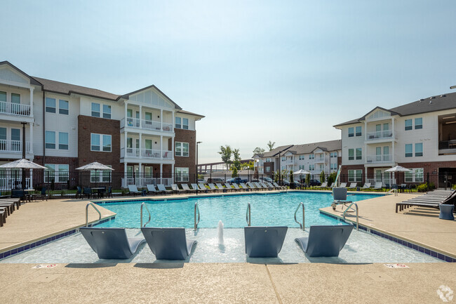 Building Photo - The Fitzroy at Lebanon Marketplace Rental