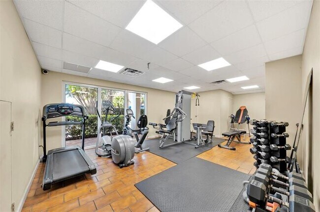 Photo - 1600 SE 15th St Unit 607