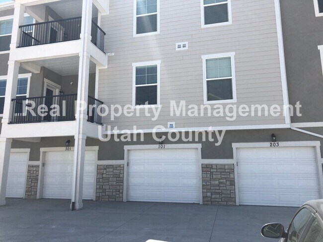 Photo - New Lower Price! Saratoga Springs Condo Unidad F203