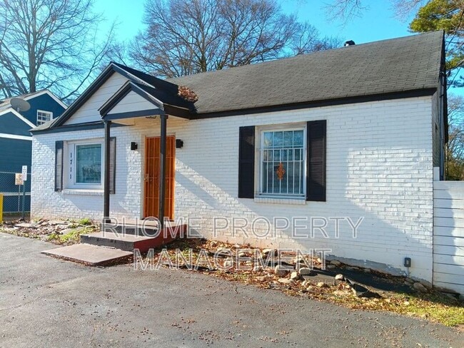 Photo - 1711 Candler Rd