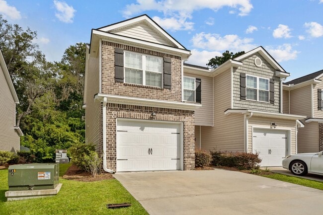 Photo - 147 Ainsdale Dr