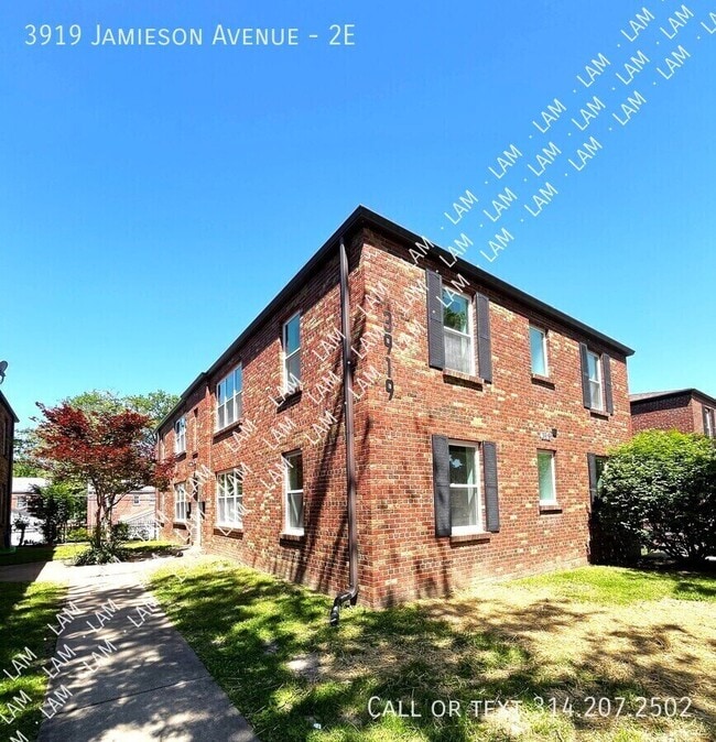 Building Photo - 3919 Jamieson Ave Unit 2E