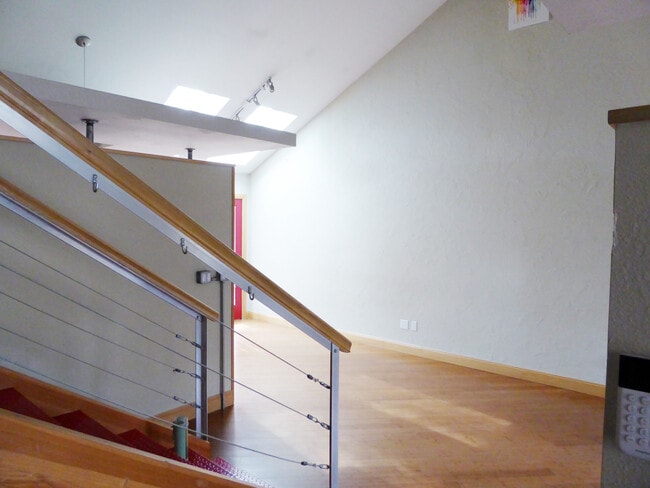 Photo - 1031 Mirrormere Cir