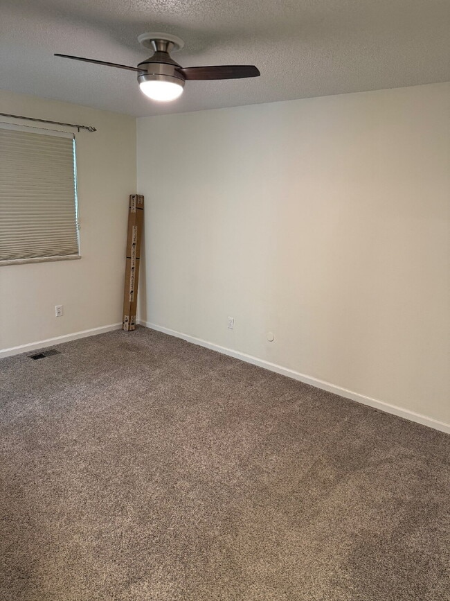 Photo - "Spacious 4-Bed Lakewood Gem with Hardwood Floors, Finished Basement & Fireplace - 2970 Sq Ft!"