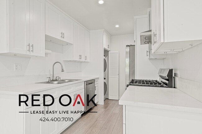 Photo - 1489 S Canfield Ave Unit 204