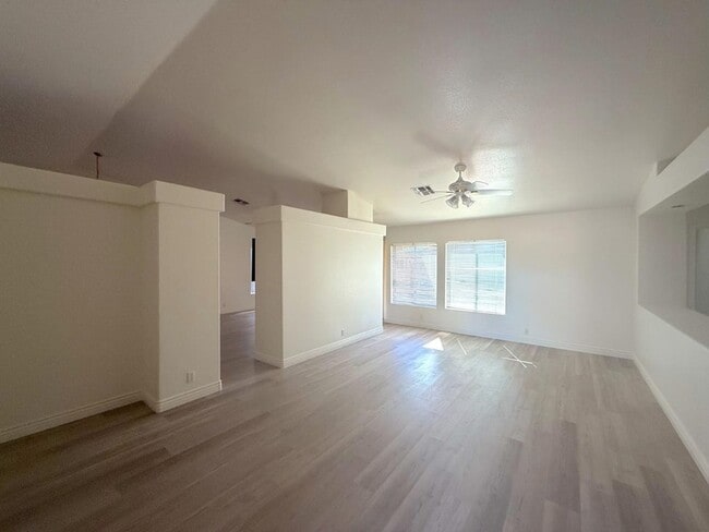 Photo - 19858 N 33rd Pl