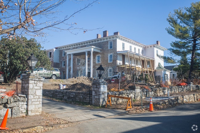 Photo - Fort Loudoun Apartments