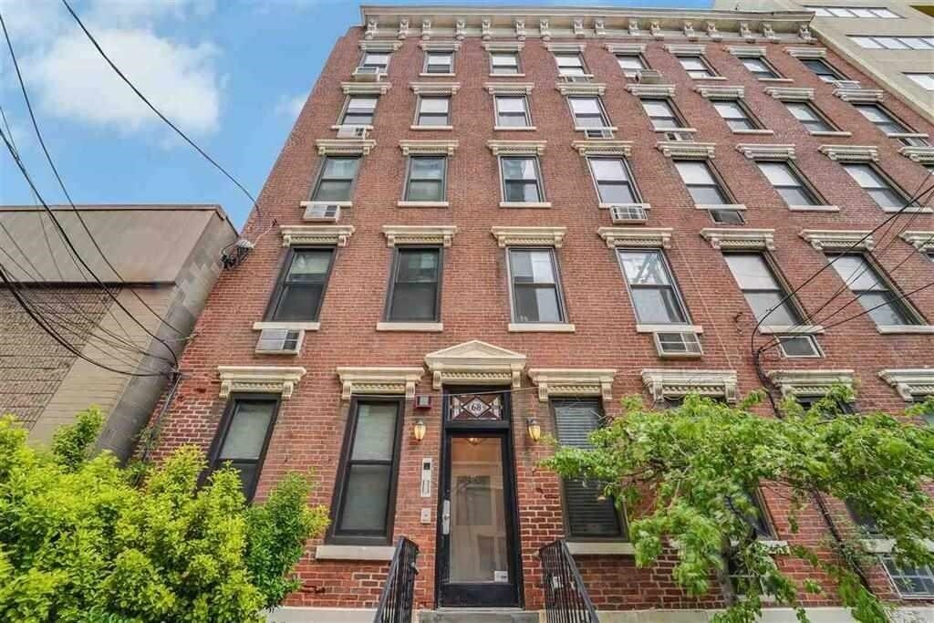 Photo - 68 Park Ave Unidad 2 Rental