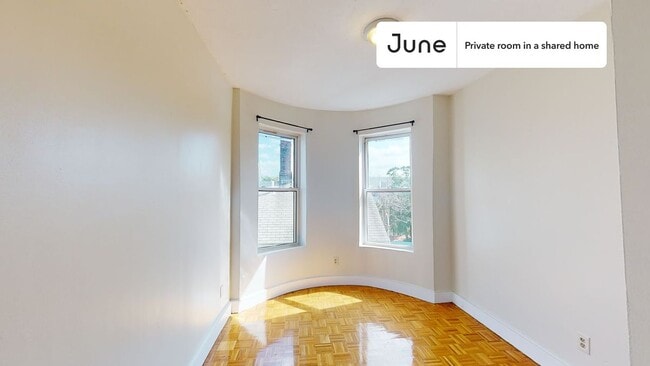 Photo - Room in Shared 4 bed/2 bath home Unit D